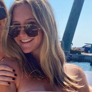 Meet your Posher, Kaylea